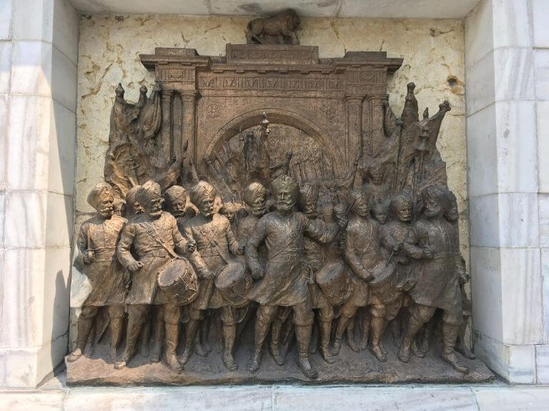 Victoria Memorial Bronze art