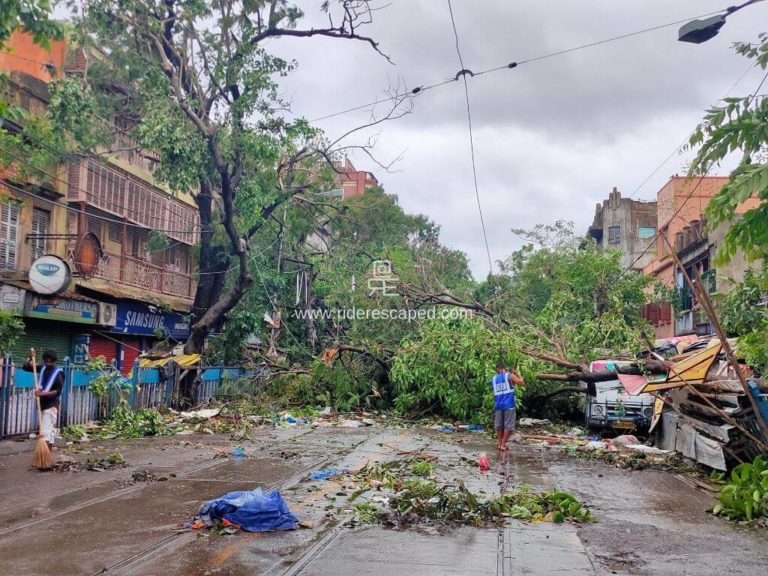 Amphan Cyclone effect in Kolkata, 20th May 2020